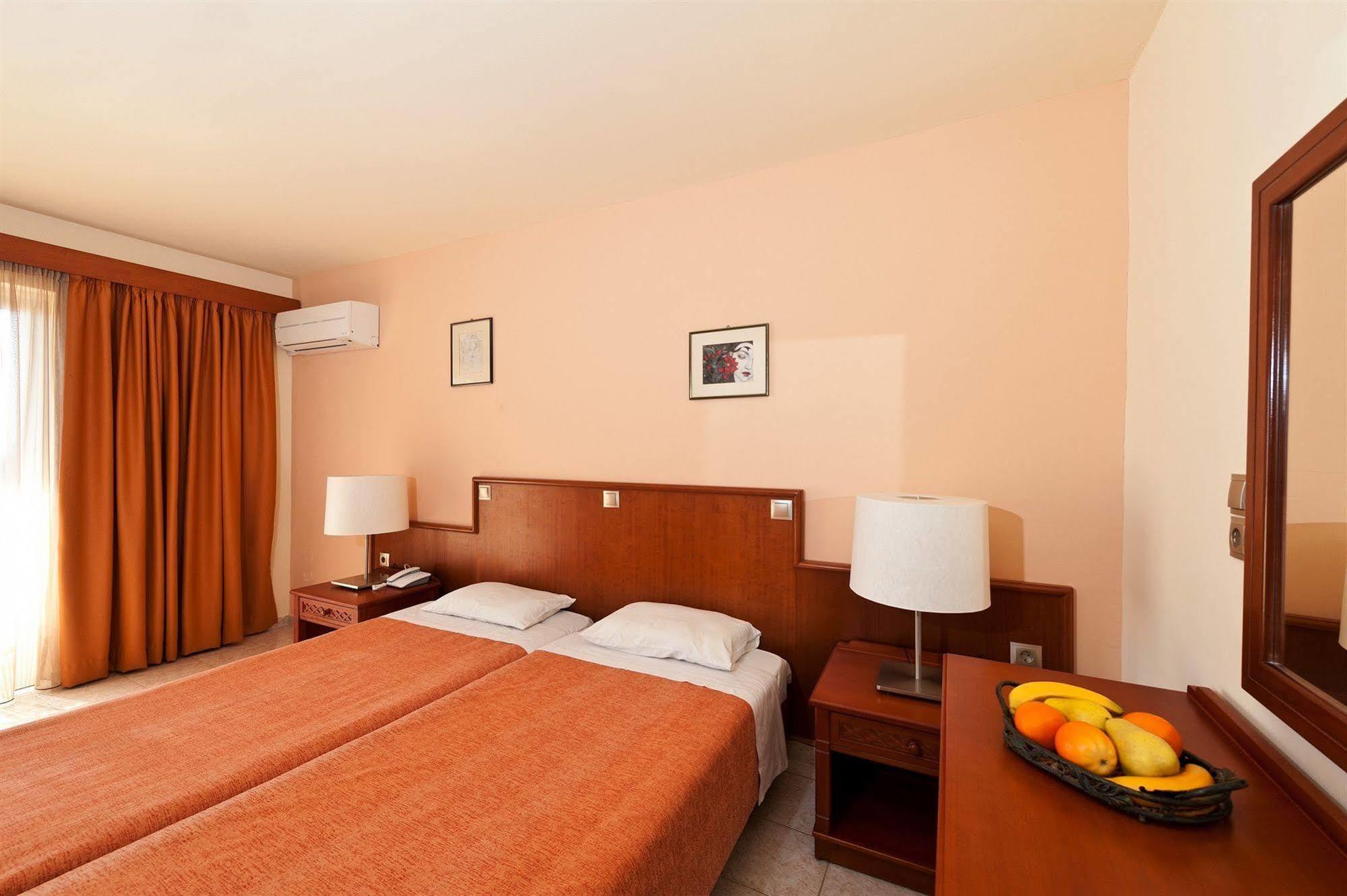 Alea Hotel Apartments Ialysos  Buitenkant foto
